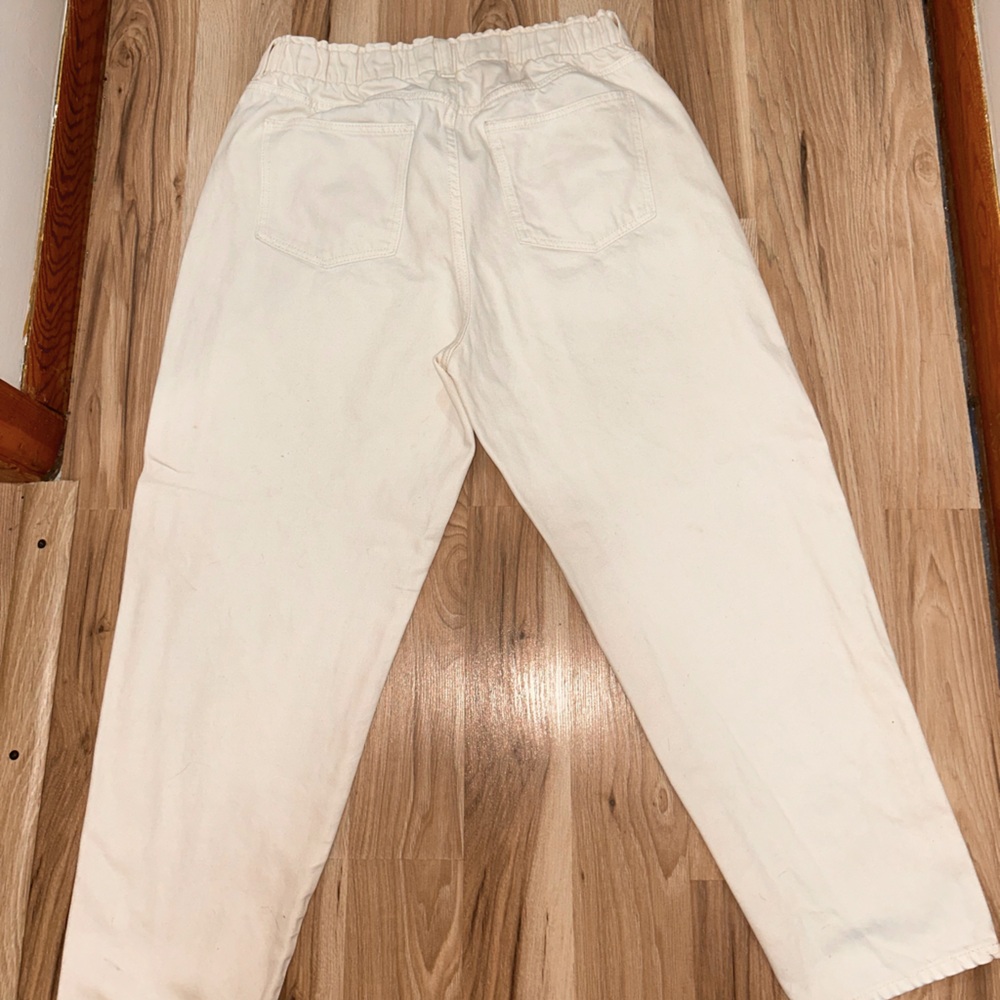 white mom jeans, never worn, US 12, stretchy waist